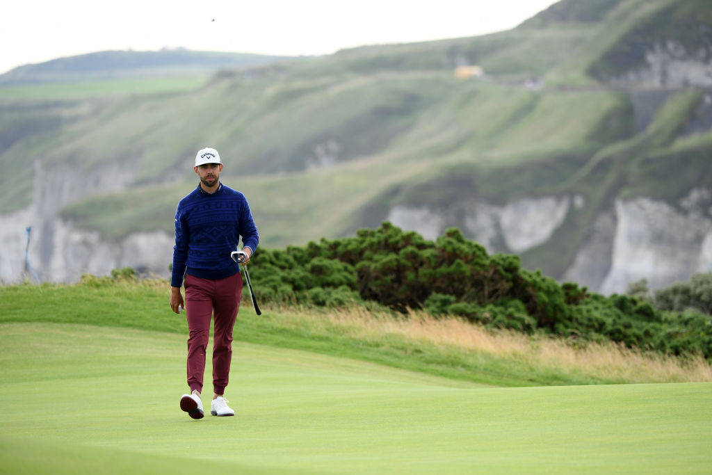 Erik Van Rooyen walking in front of a stunning backdrop